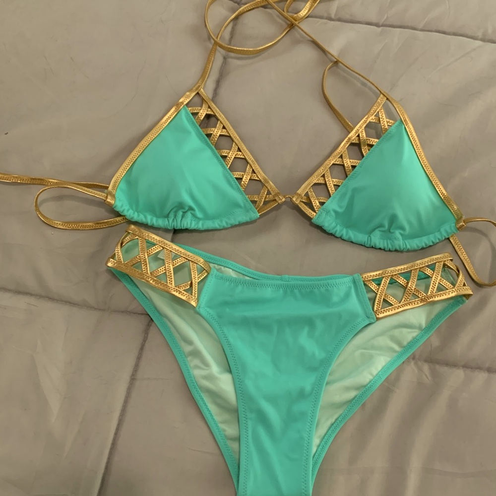 Teal and gold 😍Victoria Secret-bikini-new w/o tag